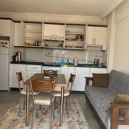 Atli Aparts Apartment *